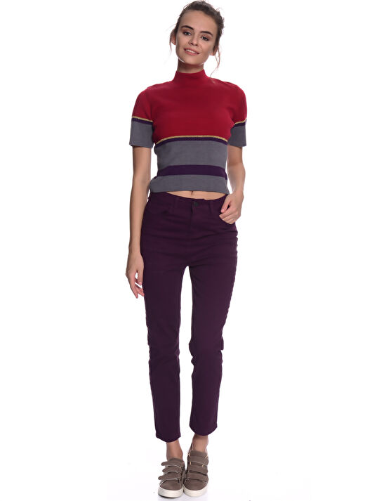 Black Pepper    Kırmızı Kadın  Crop Kazak 62SU BLK752 1