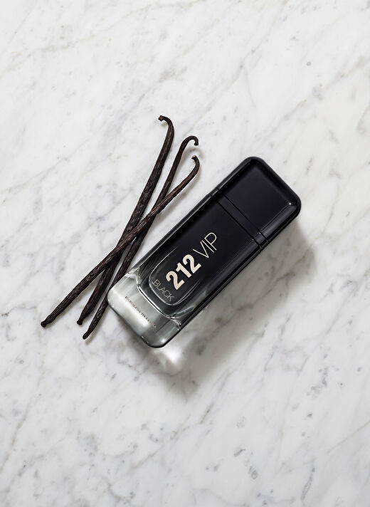 Carolina Herrera 212 Vip Black Edp 100 ml Erkek Parfüm 4