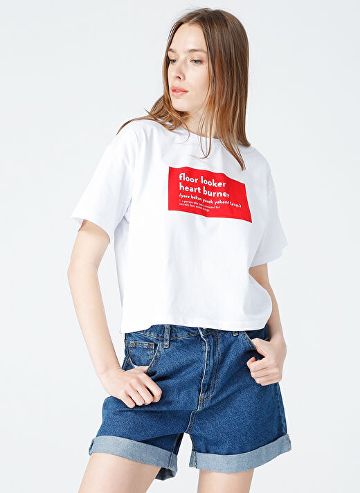 Beyaz Kadın Bisiklet Yaka Baskılı T-Shirt 3