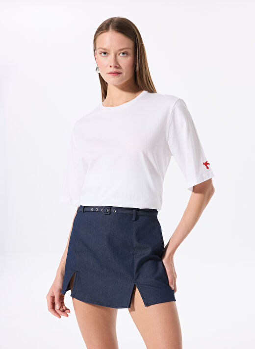 Fabrika Beyaz Kadın Bisiklet Yaka Oversize T-Shirt DANTITA 3