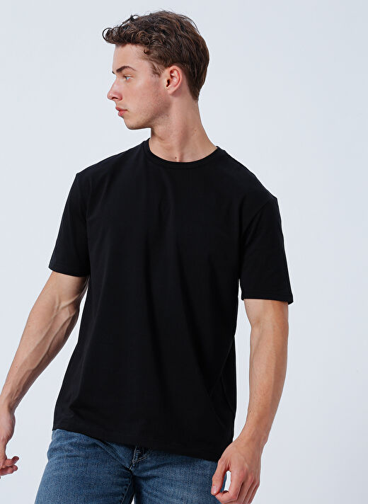 Mavi Bisiklet Yaka Düz Siyah Erkek T-Shirt M0610136-900_BİSİKLET YAKA TİŞÖRT 1