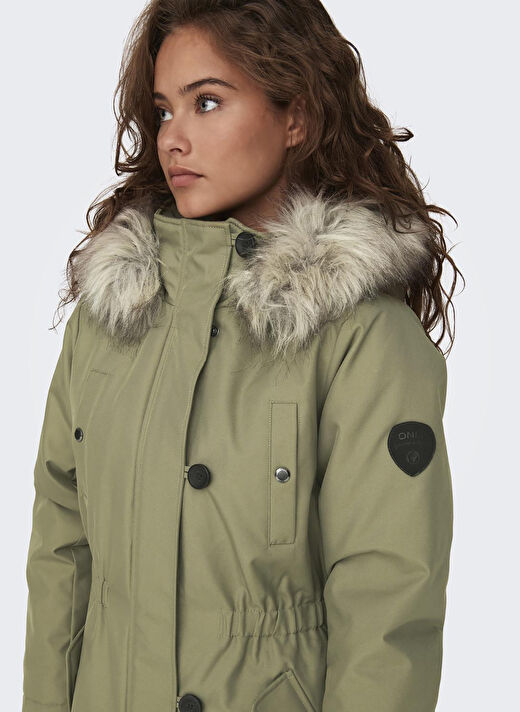 Only Açık Yeşil Kadın Kaban ONLIRIS FUR WINTER PARKA CC 2023 OT 2