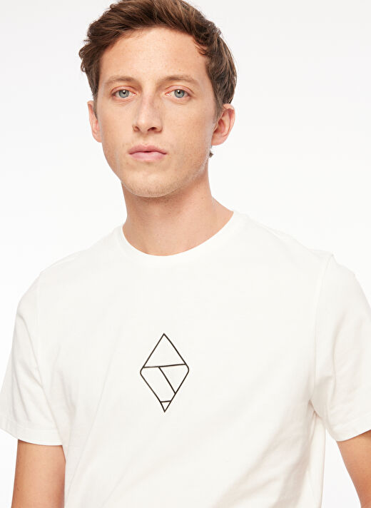 E 4.0 Design Studio x Fabrika Kırık Beyaz Erkek Bisiklet Yaka T-Shirt F3WM-TST-F24   2
