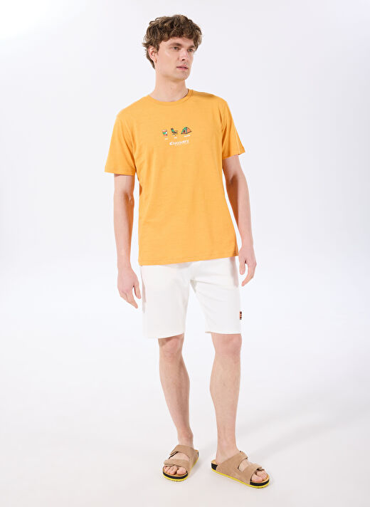 Discovery Expedition Beyaz Erkek Standart Fit Sweat Şort D4SM-SHT3221   2