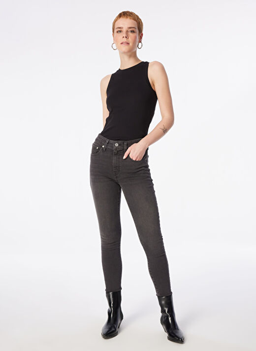 Levis 721 FLYING INTO THE Yüksek Bel Skinny Fit Siyah Kadın Denim Pantolon 2