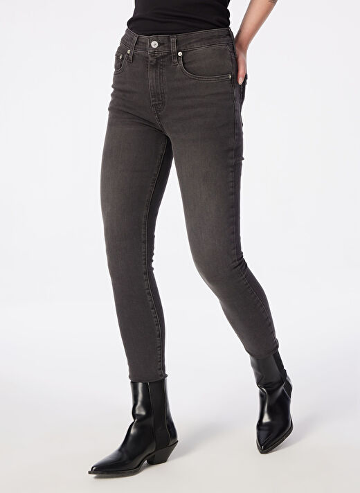 Levis 721 FLYING INTO THE Yüksek Bel Skinny Fit Siyah Kadın Denim Pantolon 3