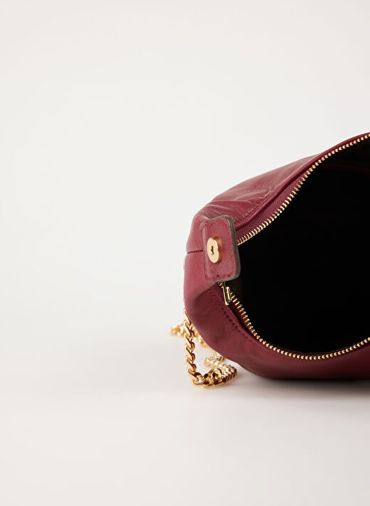 Vince Camuto Bordo Kadın 29x13x10 cm Deri Omuz Çantası 4