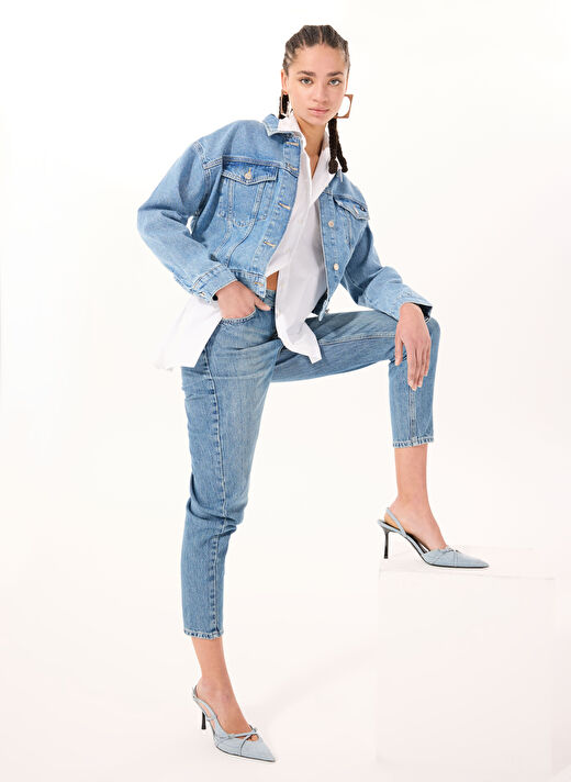 Mustang Açık Mavi Kadın Mom Fit Yıkamalı Denim Pantolon CHARLOTTE TAPERED MOM  2