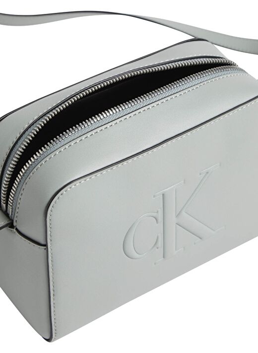 Calvin Klein Açık Gri Kadın Çapraz Çanta K60K612726PFF 2