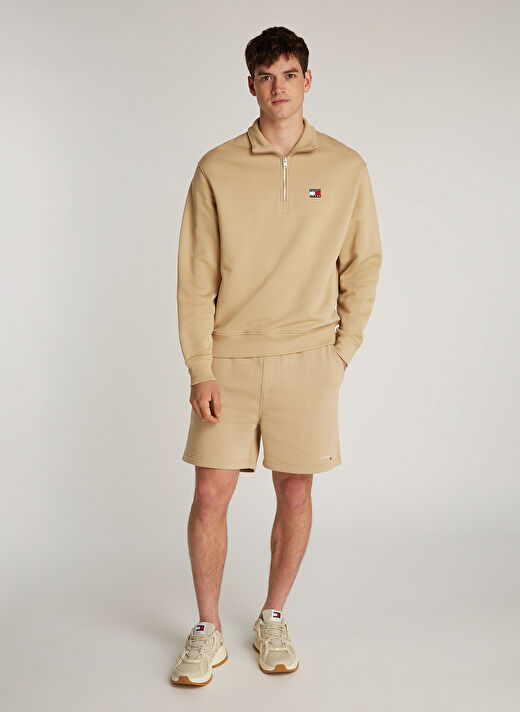 Tommy Jeans Bej Erkek Fermuarlı Relaxed Fit Sweatshirt DM0DM20641ACT TJM RLX BADGE 1/4 ZIP 1