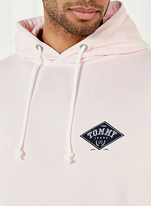 Tommy Hilfiger Pembe Erkek Kapüşon Relaxed Sweatshirt DM0DM20840TH3 TJM RLX VRSITY GRPH 2