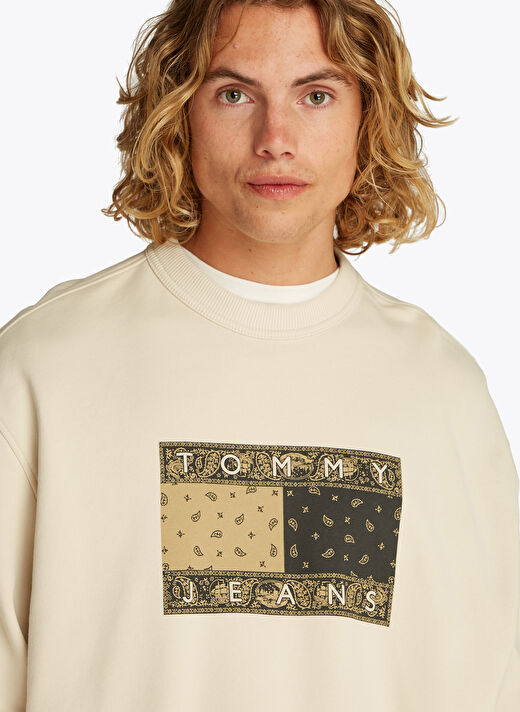 Tommy Hilfiger Bej Erkek Relaxed Sweatshirt DM0DM20832ACG TJM RLX PAISLEY FLG 3
