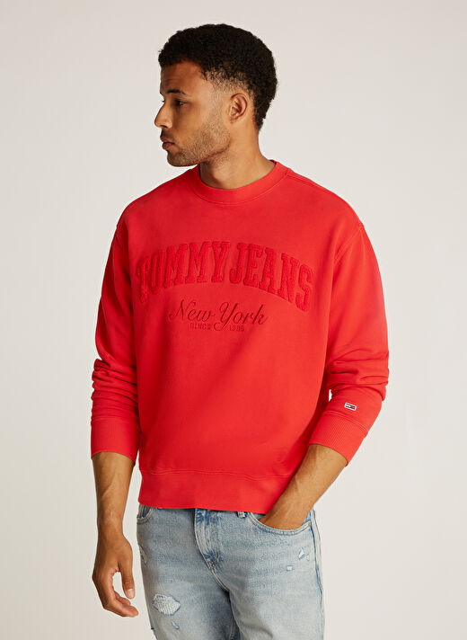 Tommy Hilfiger Kırmızı Erkek Bisiklet Relaxed Sweatshirt DM0DM20262XME TJM RLX VINTAG VRSITY 2