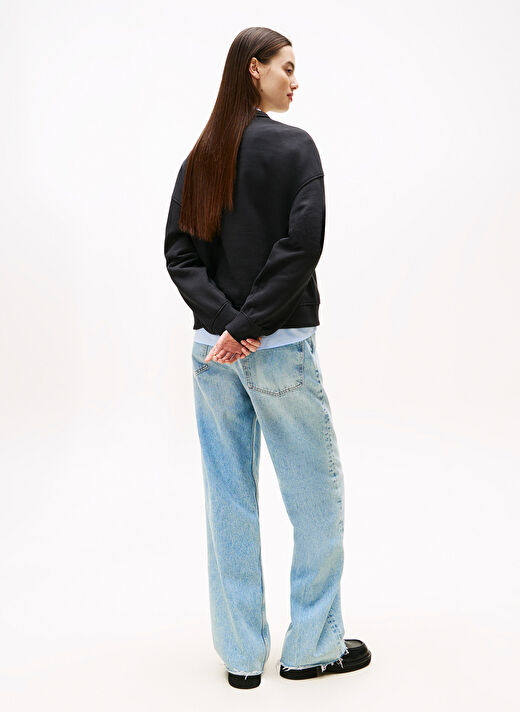 Tommy Jeans Siyah Kadın Bisiklet Normal Sweatshirt DW0DW19408BDS  3