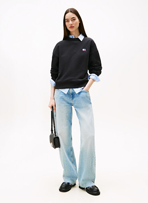 Tommy Jeans Siyah Kadın Bisiklet Normal Sweatshirt DW0DW19408BDS  2