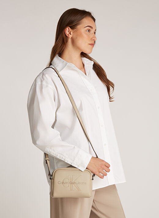 Calvin Klein Krem Kadın Çapraz Çanta K60K612220 2