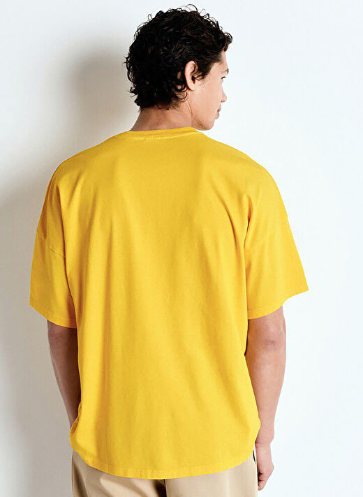 American Vintage Sarı Erkek Oversize T-Shirt MFIZ02AE25POVI 4