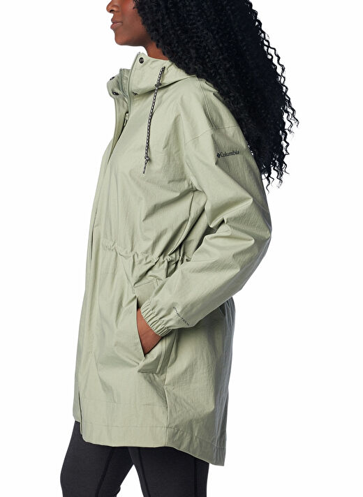 Columbia 2116421348WL0506 Yeşil Kapüşon Yaka Normal Kalıp Kadın Yağmurluk 3