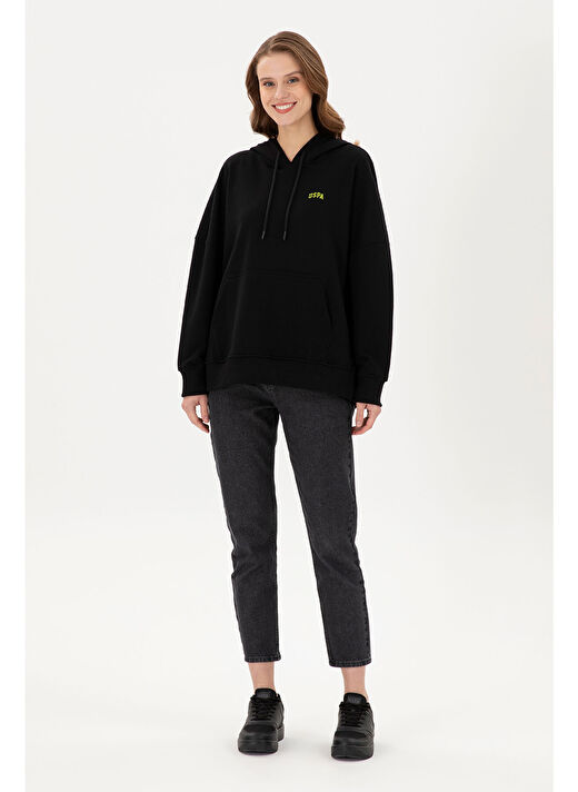 U.S. Polo Assn. Kadın Siyah Sweatshirt 50297324-VR046 4
