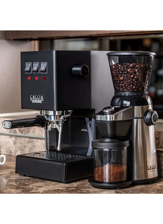 Gaggia New Classic E24 Siyah Manuel Espresso Makinesi 2