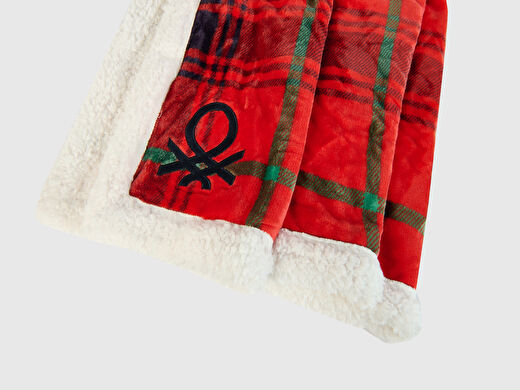 Unisex Kırmızı Ucu Logo Baskılı Tamamı Desenli Yumuşak Kenarlı Battaniye 3