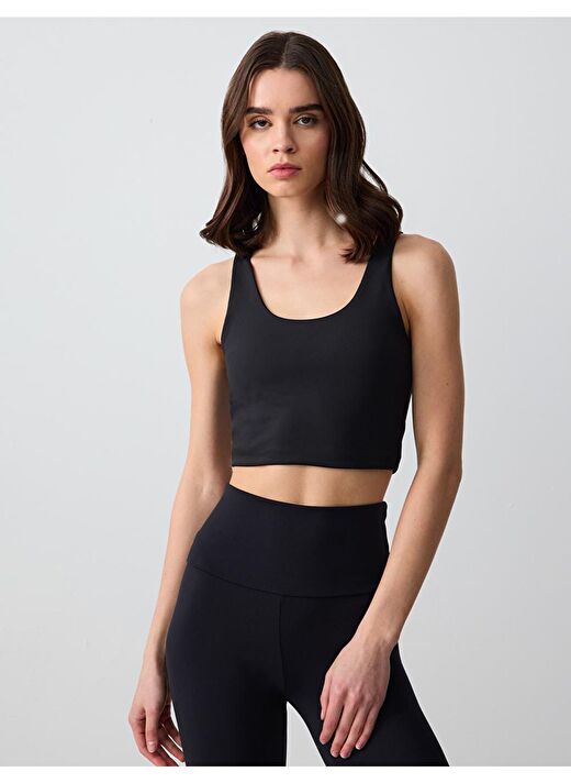 Siyah Dar Kesim U Yaka Örme Bralet 3