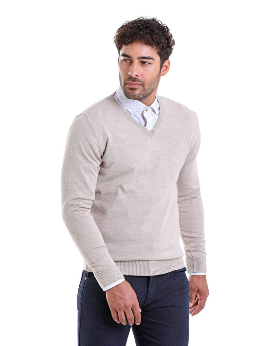 Bej Comfort Fit Düz V Yaka Yünlü Kazak 2