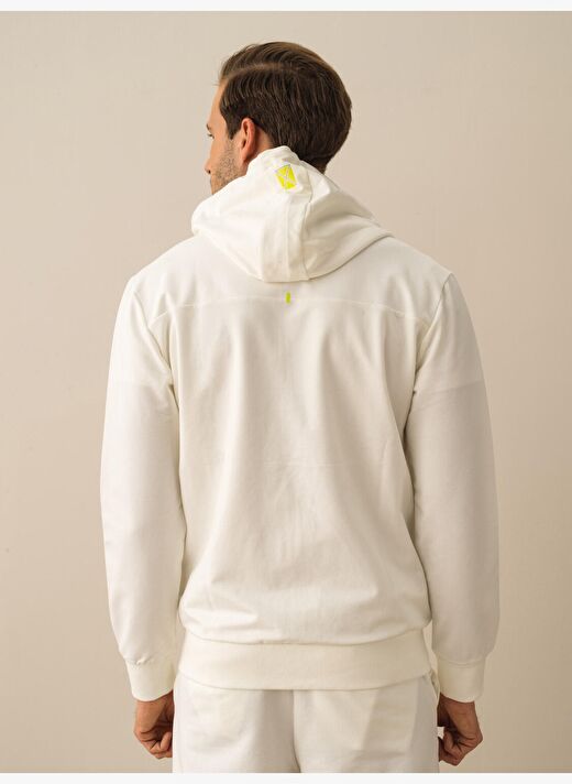 Beyaz Slim Fit Pamuklu Sweatmont 3
