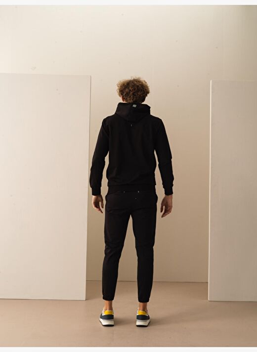 Siyah Slim Fit Pamuklu Sweatmont 4