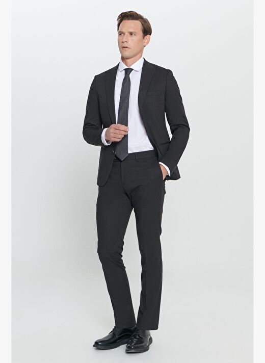 Erkek Siyah Ekstra Slim Fit Dar Kesim Kırlangıç Yaka Takım Elbise 2