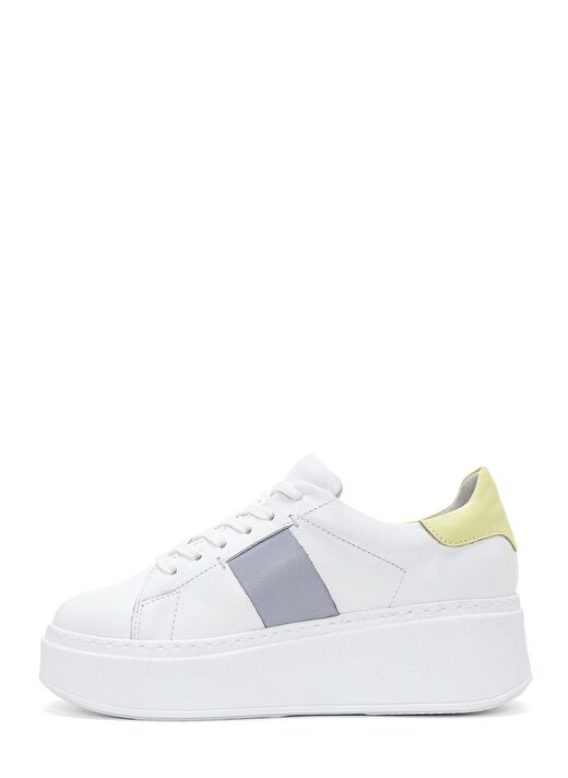 Kadın Beyaz Deri Kalın Tabanlı Sneaker 23SFD370418 2