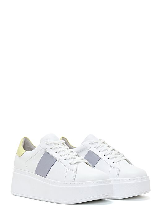 Kadın Beyaz Deri Kalın Tabanlı Sneaker 23SFD370418 3