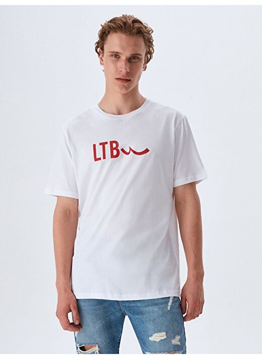 Beyaz T-shırt 2