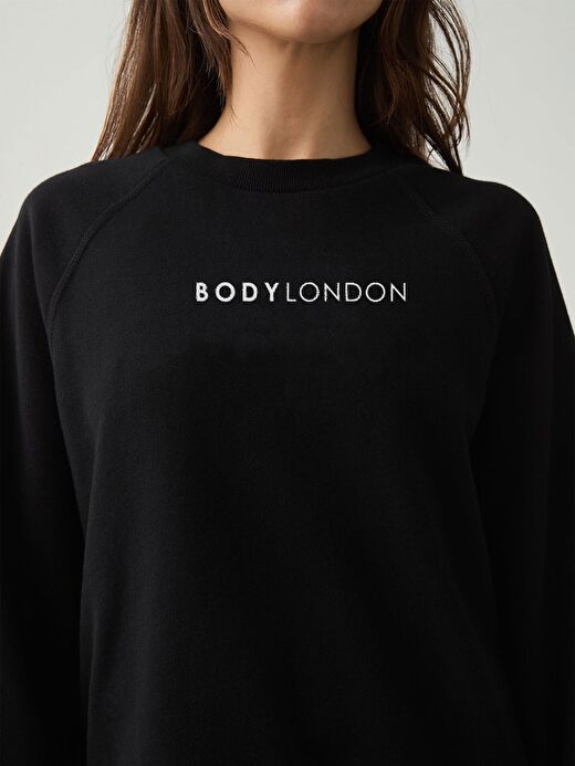 Body London  Pamuklu Normal Kalıp Oversize Günlük Siyah Sweatshirt  4