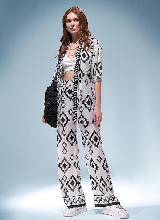 Desenli Yakası Püsküllü Kimono 2