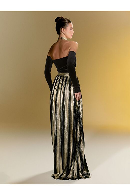 Addington Gown 4