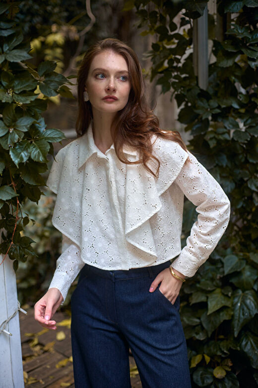 İşlemeli Pelerin Yaka Crop Poplin Gömlek 2