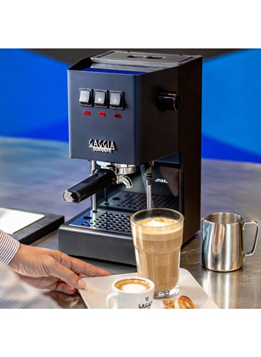 Gaggia New Classic Evo 2023 Mavi Manuel Espresso Makinesi 4
