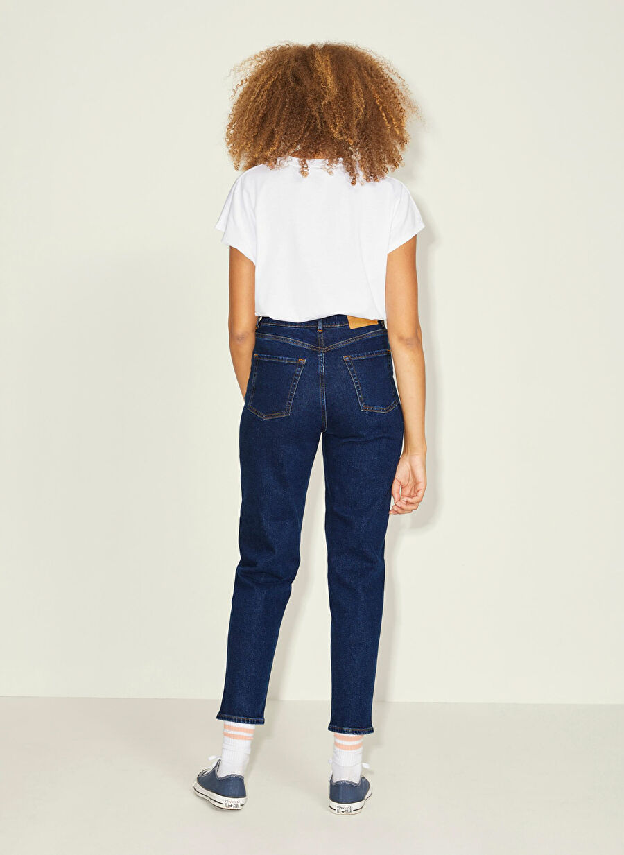 Erimning xotinini eshak pornoda sikdi