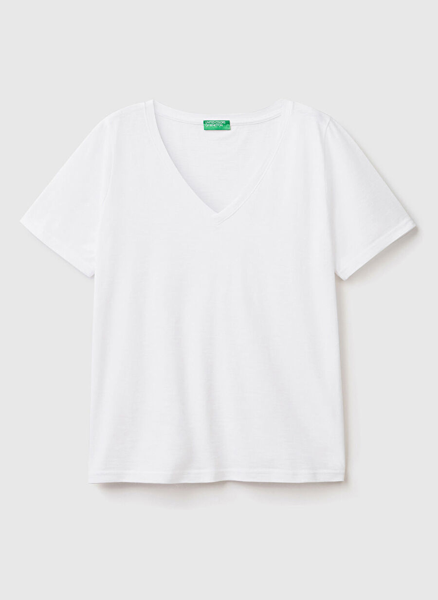 Benetton V Yaka Düz Beyaz Kadın T-Shirt 3BVXD400H