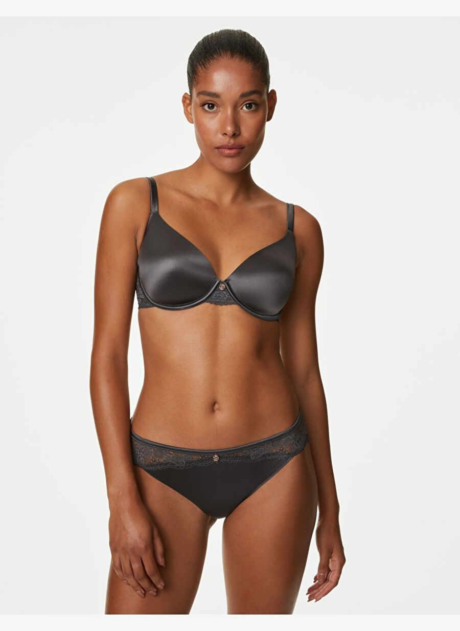 Bekor qilingan xotinning fotosuratlari